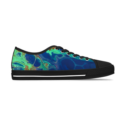Stylish Women's Low Top Sneakers with Abstract Design, Casual Footwear, Everyday Sneakers